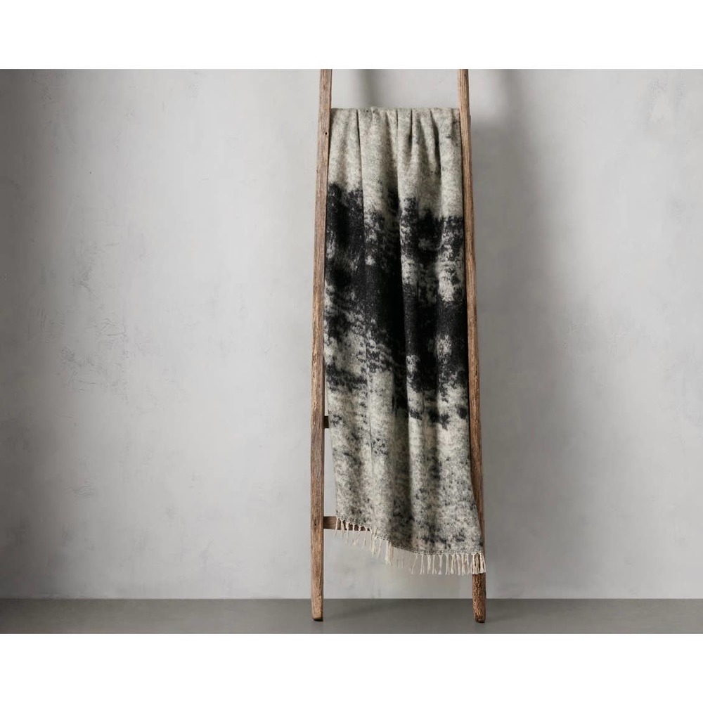 Arhaus Saraya Throw - Thumbnail 2